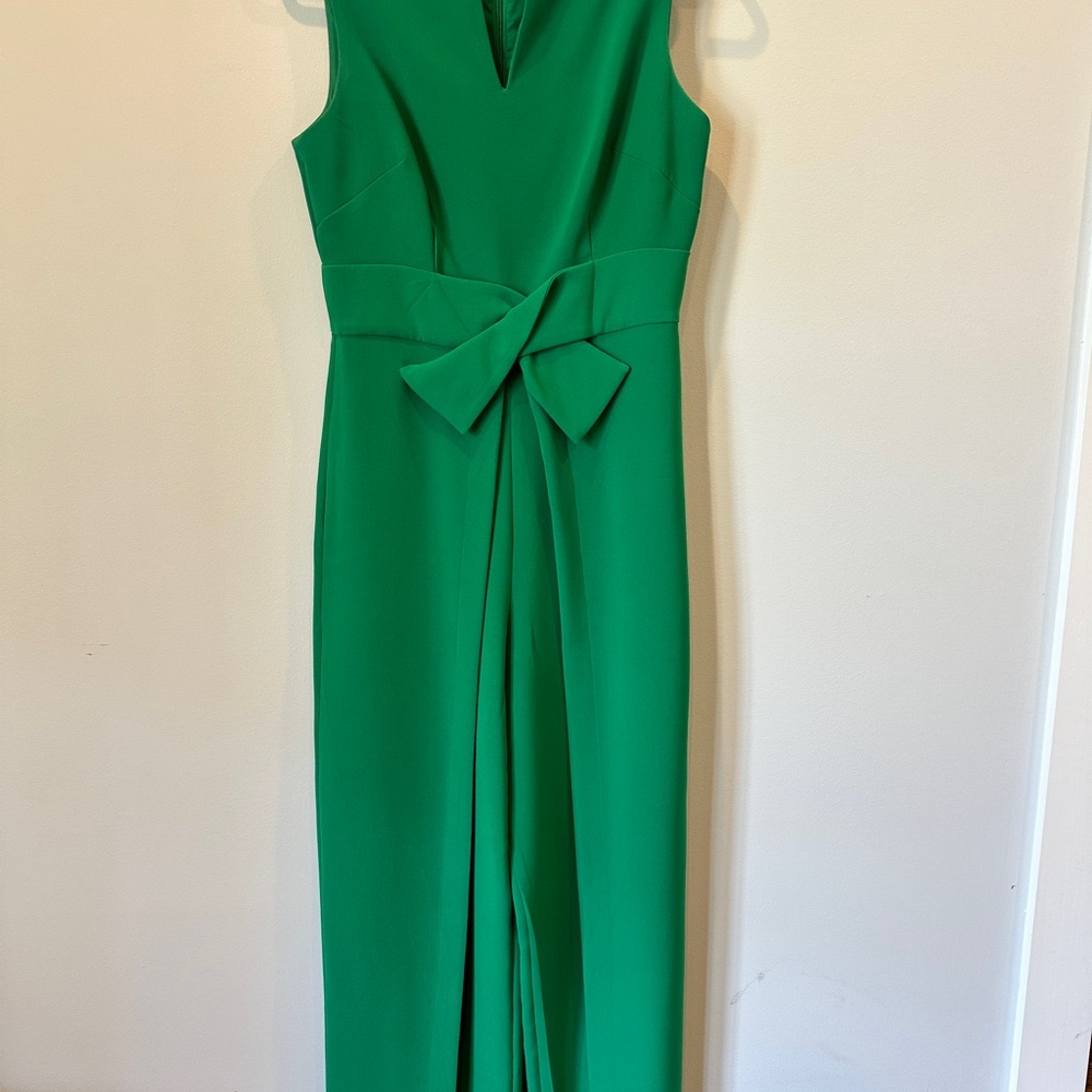 Alex Marie Emerald Green V-Neck Dress with Back Zipper